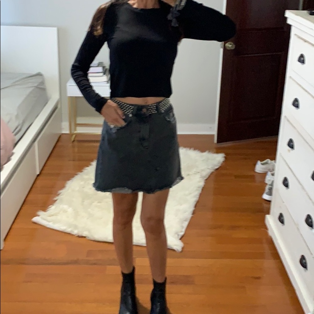 Never worn dL1961 black denim skirt.
